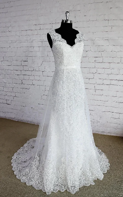 Double Layered V-Neck Sleeveless Lace Wedding Dress With Lace Trim-ET_711318 Mermaid Wedding Gown Double Layered V-Neck Sleeveless Lace Wedding Dress With Lace Trim-ET_711318 Mermaid Wedding Gown