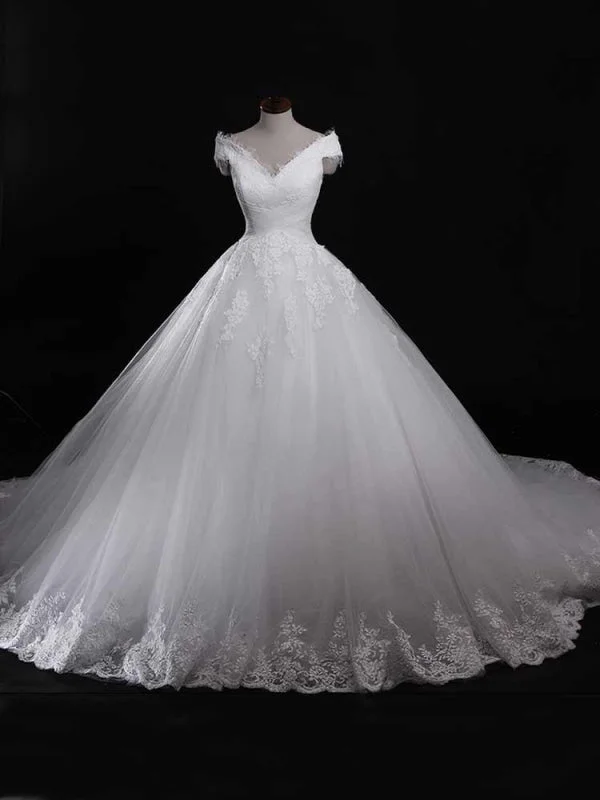 Gorgeous V-Neck Lace Tulle Ball Gown Ruffles Wedding Dresses Sexy Wedding Dress
