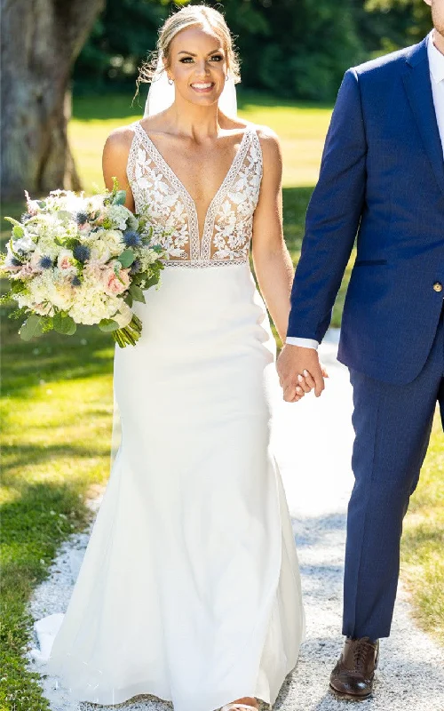 Modern Mermaid Plunging Neckline Sweep Train Satin Wedding Dress-716474 Chic Bridal Gown Modern Mermaid Plunging Neckline Sweep Train Satin Wedding Dress-716474 Chic Bridal Gown