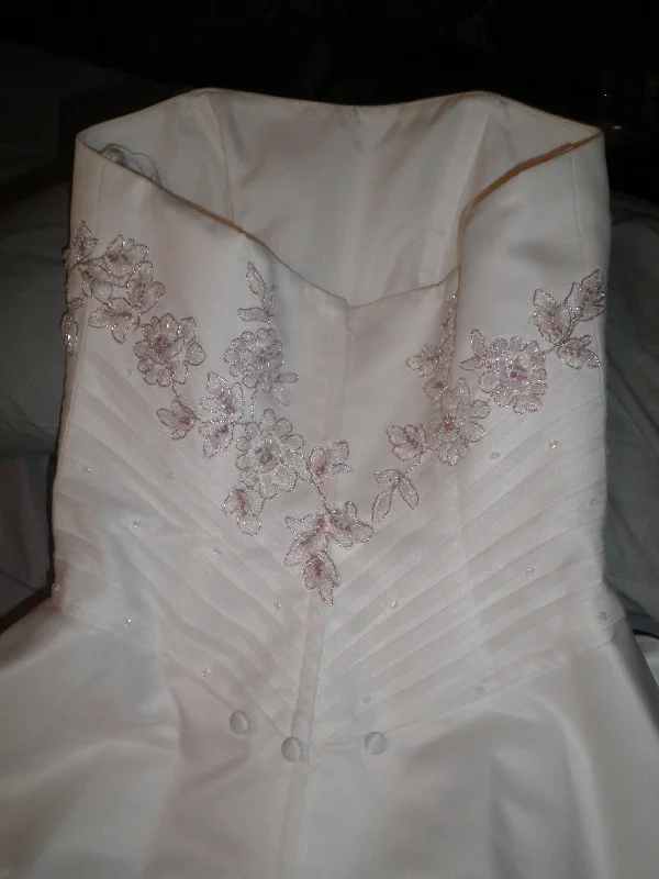 David's Bridal Michaelango Comfortable unclassified dresses